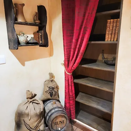 Le Repaire Des Pirates Insolite - 10 Min De Colmar Sainte-Croix-en-Plaine