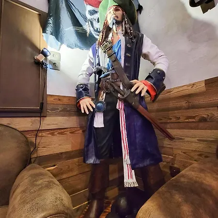 Le Repaire Des Pirates Sejour Insolite - 10 Min De Colmar Διαμέρισμα