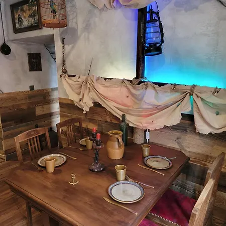 Apartamento Le Repaire Des Pirates Insolite - 10 Min De Colmar Sainte-Croix-en-Plaine