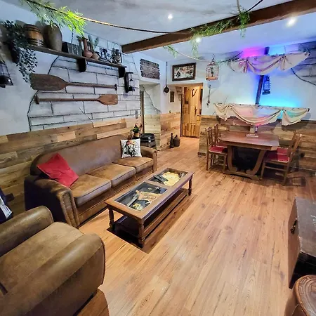 Chez Les Pirates Charme & Confort A 10 Min De Colmar Sainte-Croix-en-Plaine