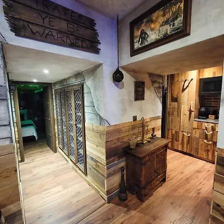 Le Repaire Des Pirates Sejour Insolite - 10 Min De Colmar * Sainte-Croix-en-Plaine